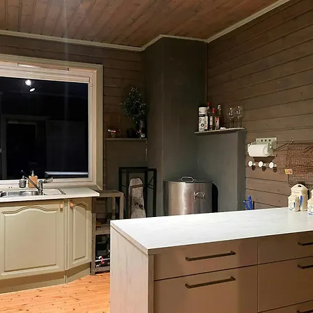 Remote With Hot Tub Near Vettisfossen * Ovre Ardal