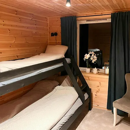Remote With Hot Tub Near Vettisfossen Ferienhaus